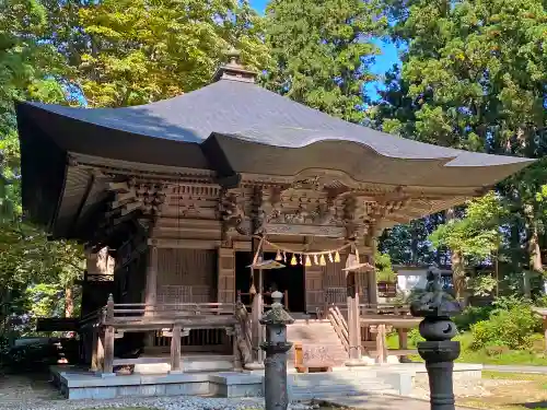 出羽神社(出羽三山神社)～三神合祭殿～の末社