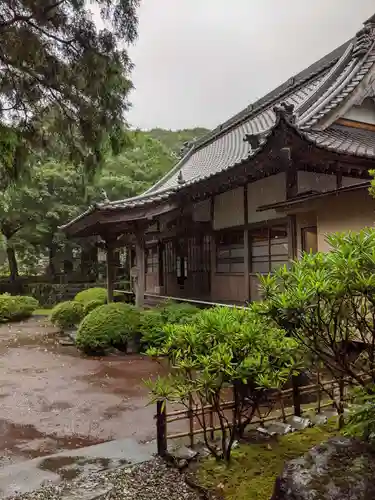 長光寺の本殿・本堂