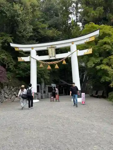 宝登山神社の{uncategorized: "未分類", other: "その他", undefined: "問題あり", building: "その他建物", grave: "お墓", sacred_gate: "鳥居", guardian: "狛犬", statue: "像", buddha: "仏像", history: "歴史", nature: "自然", garden: "庭園", animal: "動物", pagoda: "塔", temizu: "手水舎", mountain_gate: "山門・神門", sanctuary: "本殿・本堂", subordinate: "末社・摂社", art: "芸術", scenery: "景色", jizo: "地蔵", ema: "絵馬", goshuin: "御朱印", omikuji: "おみくじ", items: "授与品その他", amulet: "お守り", goshuincho: "御朱印帳", eats: "食事", festival: "お祭り", votive_dance: "神楽", shichigosan: "七五三参", wedding: "結婚式", experience: "体験その他", initially: "初詣", around: "周辺", anti_infection: "感染症対策"}