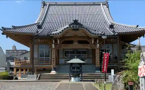 圓鏡寺の本殿