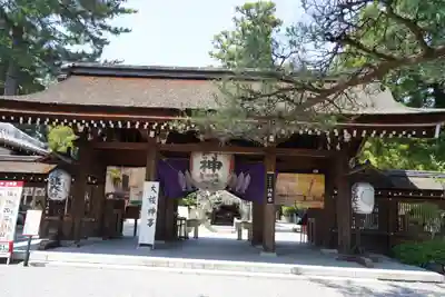 建部大社の山門・神門