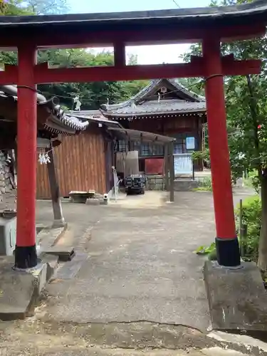 岐阜稲荷山本社の鳥居