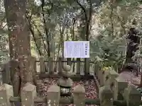日吉神社の{uncategorized: "未分類", other: "その他", undefined: "問題あり", building: "その他建物", grave: "お墓", sacred_gate: "鳥居", guardian: "狛犬", statue: "像", buddha: "仏像", history: "歴史", nature: "自然", garden: "庭園", animal: "動物", pagoda: "塔", temizu: "手水舎", mountain_gate: "山門・神門", sanctuary: "本殿・本堂", subordinate: "末社・摂社", art: "芸術", scenery: "景色", jizo: "地蔵", ema: "絵馬", goshuin: "御朱印", omikuji: "おみくじ", items: "授与品その他", amulet: "お守り", goshuincho: "御朱印帳", eats: "食事", festival: "お祭り", votive_dance: "神楽", shichigosan: "七五三参", wedding: "結婚式", experience: "体験その他", initially: "初詣", around: "周辺", anti_infection: "感染症対策"}