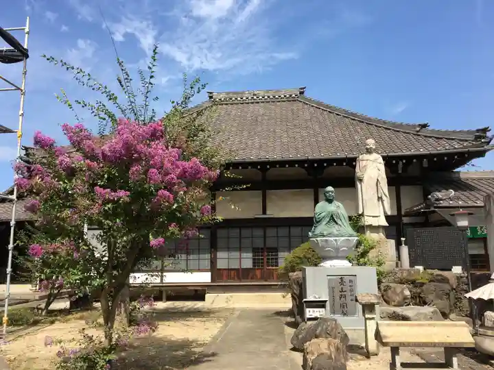 妙楽寺の本殿・本堂