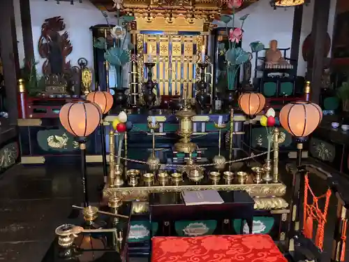 威徳院の本殿・本堂