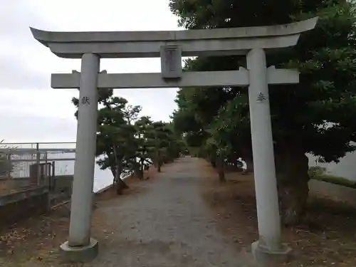 琵琶島神社の鳥居