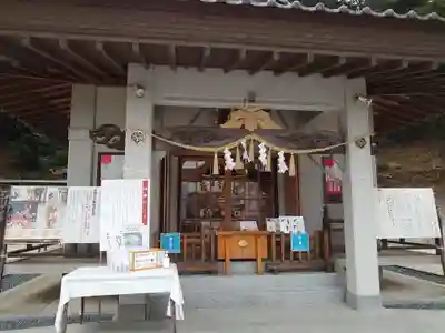 日峯神社の本殿・本堂