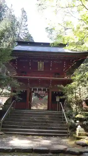 花園神社の山門