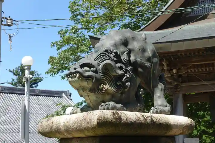能勢妙見山(真如寺境外仏堂)の狛犬