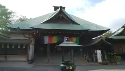 弘明寺の本殿・本堂