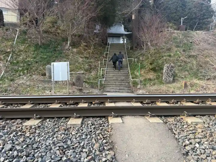 山寺千手院の{uncategorized: "未分類", other: "その他", undefined: "問題あり", building: "その他建物", grave: "お墓", sacred_gate: "鳥居", guardian: "狛犬", statue: "像", buddha: "仏像", history: "歴史", nature: "自然", garden: "庭園", animal: "動物", pagoda: "塔", temizu: "手水舎", mountain_gate: "山門・神門", sanctuary: "本殿・本堂", subordinate: "末社・摂社", art: "芸術", scenery: "景色", jizo: "地蔵", ema: "絵馬", goshuin: "御朱印", omikuji: "おみくじ", items: "授与品その他", amulet: "お守り", goshuincho: "御朱印帳", eats: "食事", festival: "お祭り", votive_dance: "神楽", shichigosan: "七五三参", wedding: "結婚式", experience: "体験その他", initially: "初詣", around: "周辺", anti_infection: "感染症対策"}