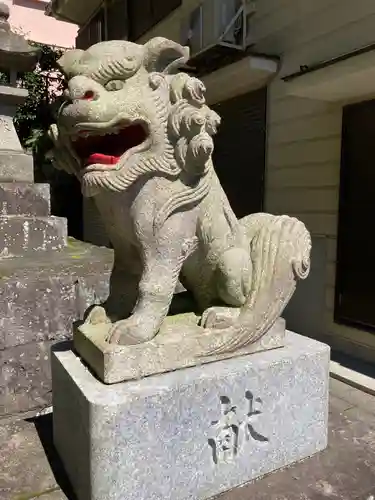 諏訪神社の狛犬