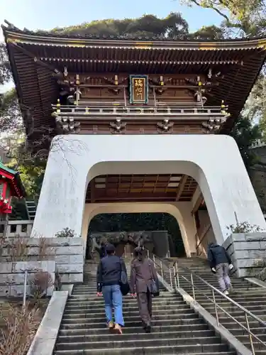 江島神社の山門・神門