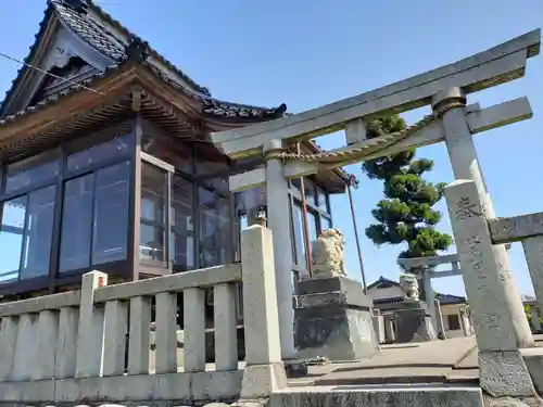 西保神社の建物その他