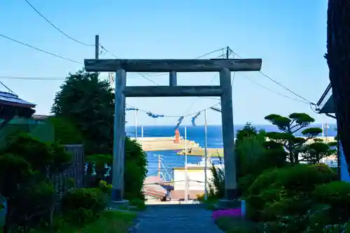 尻岸内八幡神社の鳥居