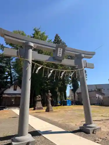 護穀神社の{uncategorized: "未分類", other: "その他", undefined: "問題あり", building: "その他建物", grave: "お墓", sacred_gate: "鳥居", guardian: "狛犬", statue: "像", buddha: "仏像", history: "歴史", nature: "自然", garden: "庭園", animal: "動物", pagoda: "塔", temizu: "手水舎", mountain_gate: "山門・神門", sanctuary: "本殿・本堂", subordinate: "末社・摂社", art: "芸術", scenery: "景色", jizo: "地蔵", ema: "絵馬", goshuin: "御朱印", omikuji: "おみくじ", items: "授与品その他", amulet: "お守り", goshuincho: "御朱印帳", eats: "食事", festival: "お祭り", votive_dance: "神楽", shichigosan: "七五三参", wedding: "結婚式", experience: "体験その他", initially: "初詣", around: "周辺", anti_infection: "感染症対策"}