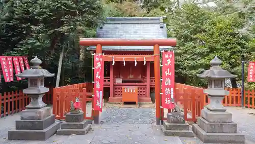鶴岡八幡宮の末社・摂社