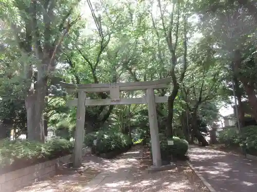 前原御嶽神社の鳥居