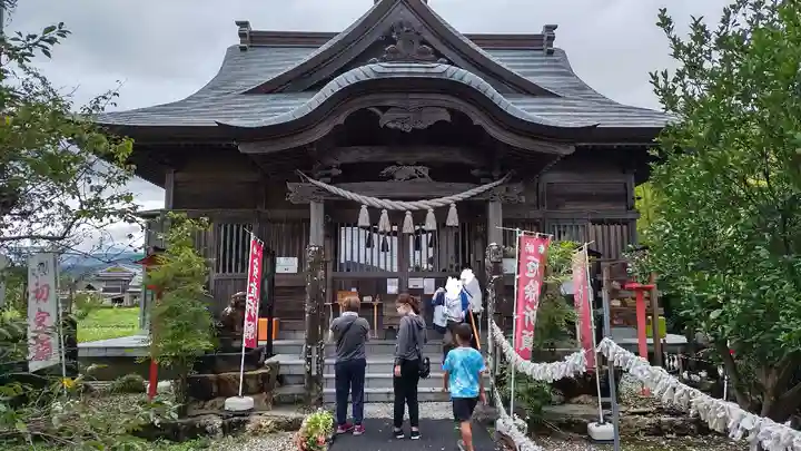 下﨑神社の本殿・本堂