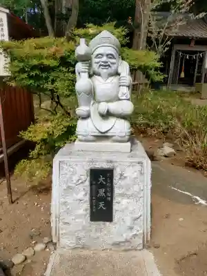 塚崎神明社の{uncategorized: "未分類", other: "その他", undefined: "問題あり", building: "その他建物", grave: "お墓", sacred_gate: "鳥居", guardian: "狛犬", statue: "像", buddha: "仏像", history: "歴史", nature: "自然", garden: "庭園", animal: "動物", pagoda: "塔", temizu: "手水舎", mountain_gate: "山門・神門", sanctuary: "本殿・本堂", subordinate: "末社・摂社", art: "芸術", scenery: "景色", jizo: "地蔵", ema: "絵馬", goshuin: "御朱印", omikuji: "おみくじ", items: "授与品その他", amulet: "お守り", goshuincho: "御朱印帳", eats: "食事", festival: "お祭り", votive_dance: "神楽", shichigosan: "七五三参", wedding: "結婚式", experience: "体験その他", initially: "初詣", around: "周辺", anti_infection: "感染症対策"}