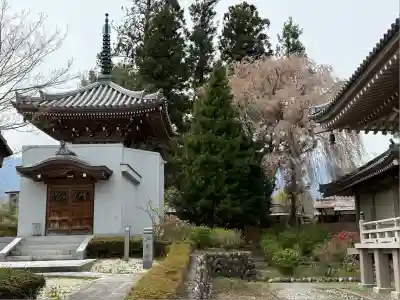 鶏頭山安楽寺(長野県)