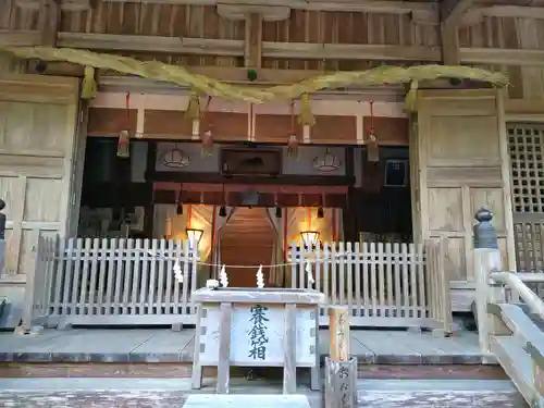 丹生川上神社（下社）の本殿