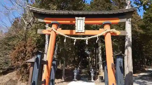 淺間神社（忍野村内野）の鳥居