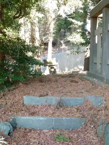 阿和須神社の{uncategorized: "未分類", other: "その他", undefined: "問題あり", building: "その他建物", grave: "お墓", sacred_gate: "鳥居", guardian: "狛犬", statue: "像", buddha: "仏像", history: "歴史", nature: "自然", garden: "庭園", animal: "動物", pagoda: "塔", temizu: "手水舎", mountain_gate: "山門・神門", sanctuary: "本殿・本堂", subordinate: "末社・摂社", art: "芸術", scenery: "景色", jizo: "地蔵", ema: "絵馬", goshuin: "御朱印", omikuji: "おみくじ", items: "授与品その他", amulet: "お守り", goshuincho: "御朱印帳", eats: "食事", festival: "お祭り", votive_dance: "神楽", shichigosan: "七五三参", wedding: "結婚式", experience: "体験その他", initially: "初詣", around: "周辺", anti_infection: "感染症対策"}