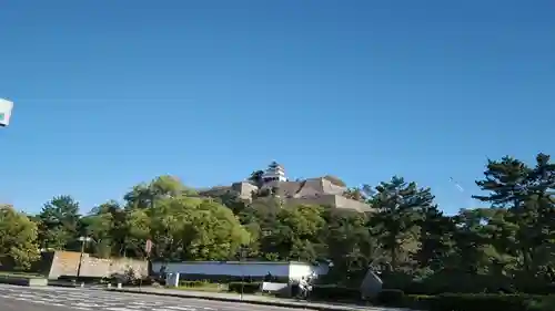 丸亀春日神社の周辺
