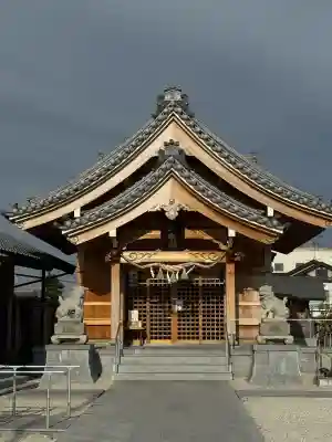 八ツ屋神明社の{uncategorized: "未分類", other: "その他", undefined: "問題あり", building: "その他建物", grave: "お墓", sacred_gate: "鳥居", guardian: "狛犬", statue: "像", buddha: "仏像", history: "歴史", nature: "自然", garden: "庭園", animal: "動物", pagoda: "塔", temizu: "手水舎", mountain_gate: "山門・神門", sanctuary: "本殿・本堂", subordinate: "末社・摂社", art: "芸術", scenery: "景色", jizo: "地蔵", ema: "絵馬", goshuin: "御朱印", omikuji: "おみくじ", items: "授与品その他", amulet: "お守り", goshuincho: "御朱印帳", eats: "食事", festival: "お祭り", votive_dance: "神楽", shichigosan: "七五三参", wedding: "結婚式", experience: "体験その他", initially: "初詣", around: "周辺", anti_infection: "感染症対策"}