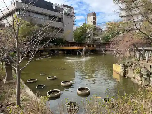 生田神社の{uncategorized: "未分類", other: "その他", undefined: "問題あり", building: "その他建物", grave: "お墓", sacred_gate: "鳥居", guardian: "狛犬", statue: "像", buddha: "仏像", history: "歴史", nature: "自然", garden: "庭園", animal: "動物", pagoda: "塔", temizu: "手水舎", mountain_gate: "山門・神門", sanctuary: "本殿・本堂", subordinate: "末社・摂社", art: "芸術", scenery: "景色", jizo: "地蔵", ema: "絵馬", goshuin: "御朱印", omikuji: "おみくじ", items: "授与品その他", amulet: "お守り", goshuincho: "御朱印帳", eats: "食事", festival: "お祭り", votive_dance: "神楽", shichigosan: "七五三参", wedding: "結婚式", experience: "体験その他", initially: "初詣", around: "周辺", anti_infection: "感染症対策"}