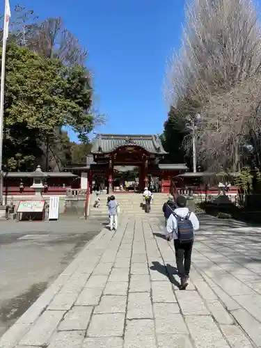 秩父神社の山門・神門