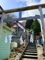 小谷石神社の{uncategorized: "未分類", other: "その他", undefined: "問題あり", building: "その他建物", grave: "お墓", sacred_gate: "鳥居", guardian: "狛犬", statue: "像", buddha: "仏像", history: "歴史", nature: "自然", garden: "庭園", animal: "動物", pagoda: "塔", temizu: "手水舎", mountain_gate: "山門・神門", sanctuary: "本殿・本堂", subordinate: "末社・摂社", art: "芸術", scenery: "景色", jizo: "地蔵", ema: "絵馬", goshuin: "御朱印", omikuji: "おみくじ", items: "授与品その他", amulet: "お守り", goshuincho: "御朱印帳", eats: "食事", festival: "お祭り", votive_dance: "神楽", shichigosan: "七五三参", wedding: "結婚式", experience: "体験その他", initially: "初詣", around: "周辺", anti_infection: "感染症対策"}