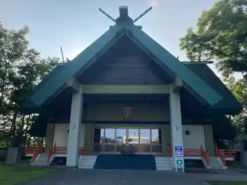 鳥取神社の本殿