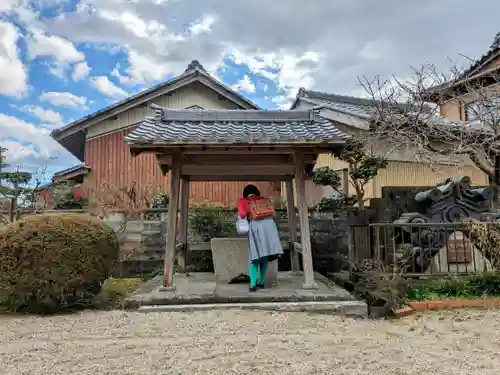 誓海寺の手水舎