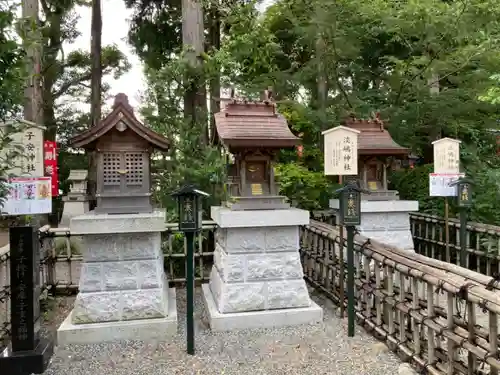 亀ケ池八幡宮の末社