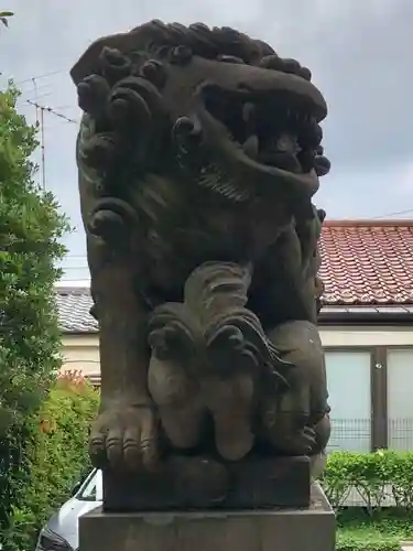 穏田神社の狛犬