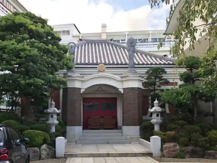 勝専寺の本殿・本堂