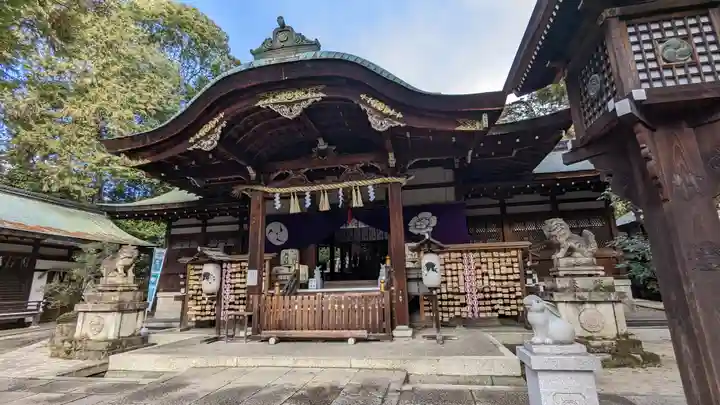 岡崎神社の本殿・本堂