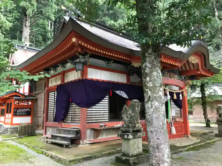 御形神社の本殿・本堂