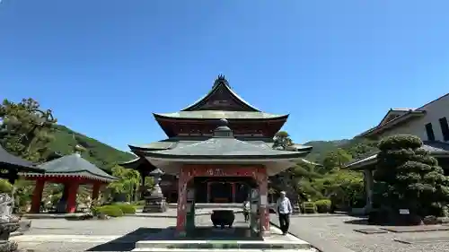 甲斐善光寺(山梨県)