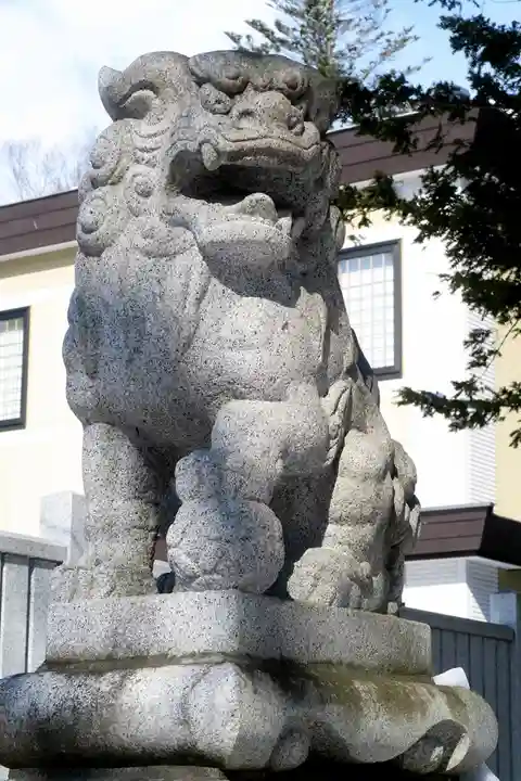 音更神社の狛犬