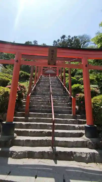 浮羽稲荷神社の{uncategorized: "未分類", other: "その他", undefined: "問題あり", building: "その他建物", grave: "お墓", sacred_gate: "鳥居", guardian: "狛犬", statue: "像", buddha: "仏像", history: "歴史", nature: "自然", garden: "庭園", animal: "動物", pagoda: "塔", temizu: "手水舎", mountain_gate: "山門・神門", sanctuary: "本殿・本堂", subordinate: "末社・摂社", art: "芸術", scenery: "景色", jizo: "地蔵", ema: "絵馬", goshuin: "御朱印", omikuji: "おみくじ", items: "授与品その他", amulet: "お守り", goshuincho: "御朱印帳", eats: "食事", festival: "お祭り", votive_dance: "神楽", shichigosan: "七五三参", wedding: "結婚式", experience: "体験その他", initially: "初詣", around: "周辺", anti_infection: "感染症対策"}