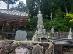 種徳禅寺の像