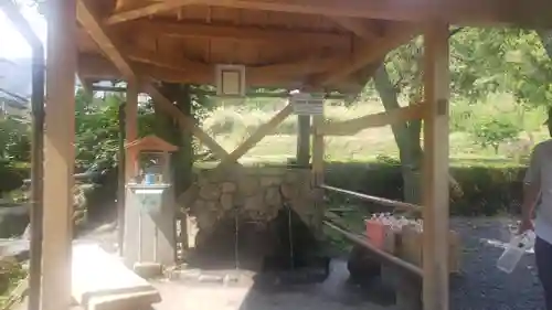 大虫神社の手水舎