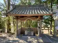 勝手神社の手水舎