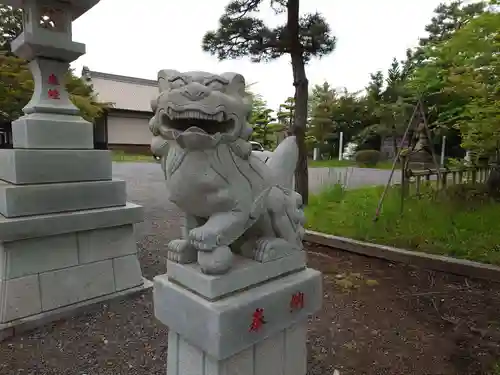 湯倉神社の狛犬