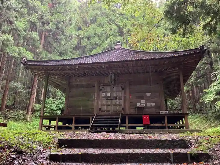 鞍迫観音(岩手県)