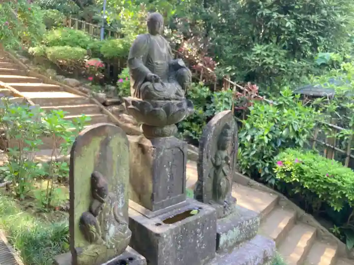 真福寺の{uncategorized: "未分類", other: "その他", undefined: "問題あり", building: "その他建物", grave: "お墓", sacred_gate: "鳥居", guardian: "狛犬", statue: "像", buddha: "仏像", history: "歴史", nature: "自然", garden: "庭園", animal: "動物", pagoda: "塔", temizu: "手水舎", mountain_gate: "山門・神門", sanctuary: "本殿・本堂", subordinate: "末社・摂社", art: "芸術", scenery: "景色", jizo: "地蔵", ema: "絵馬", goshuin: "御朱印", omikuji: "おみくじ", items: "授与品その他", amulet: "お守り", goshuincho: "御朱印帳", eats: "食事", festival: "お祭り", votive_dance: "神楽", shichigosan: "七五三参", wedding: "結婚式", experience: "体験その他", initially: "初詣", around: "周辺", anti_infection: "感染症対策"}