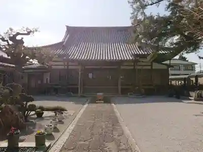 當行寺の本殿・本堂